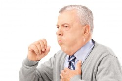 Возникновение сухого кашля при гортанной онкологии